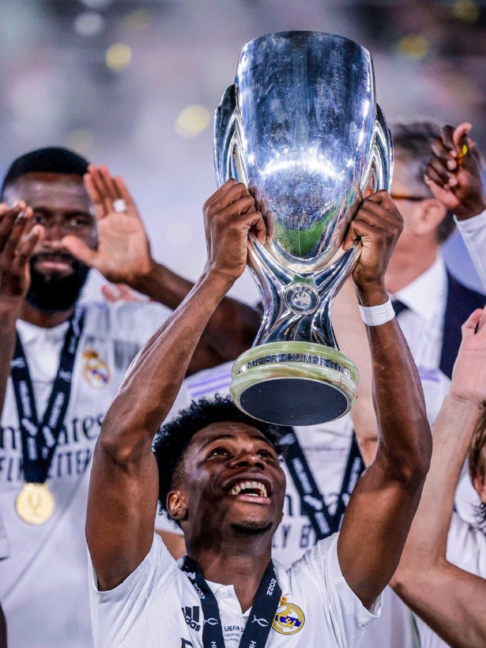 塞维利亚轻取曼城,楚阿梅尼刷新纪录 塞维利亚轻取曼城,楚阿梅尼刷新纪录